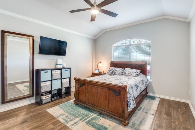 1984 Newport Drive, Lancaster, TX 75146