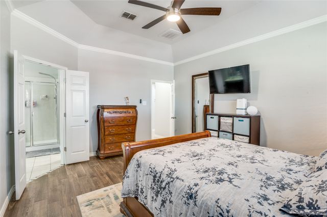 1984 Newport Drive, Lancaster, TX 75146