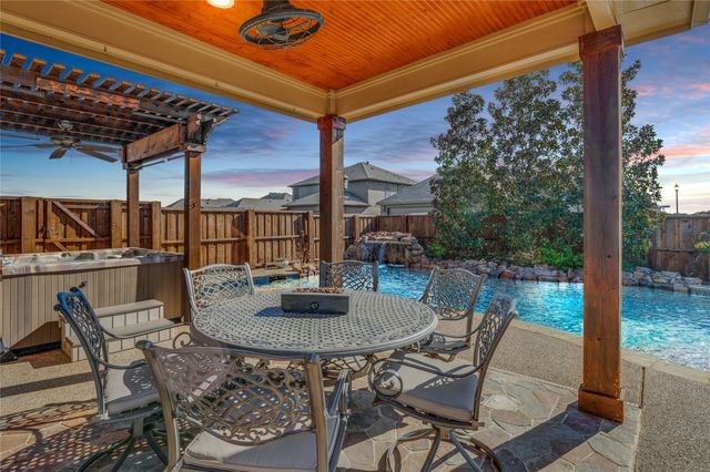 1984 Newport Drive, Lancaster, TX 75146