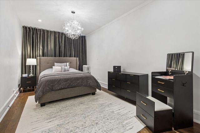 5802 S BLACKSTONE Avenue 1, Chicago, IL 60637