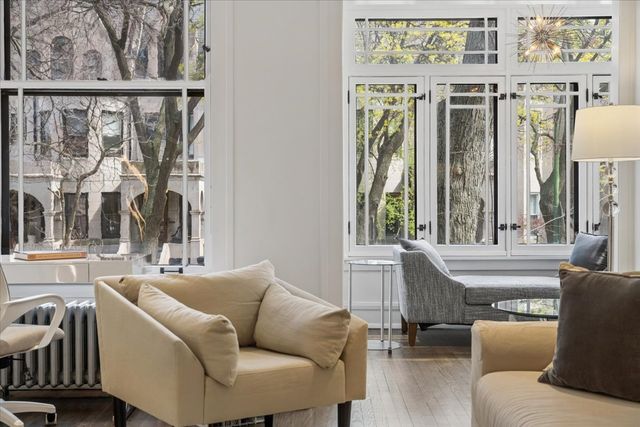 5802 S BLACKSTONE Avenue 1, Chicago, IL 60637