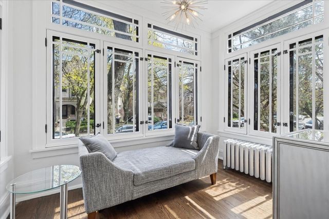 5802 S BLACKSTONE Avenue 1, Chicago, IL 60637