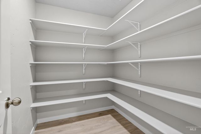 19317 Snowyside Way, Caldwell, ID 83605