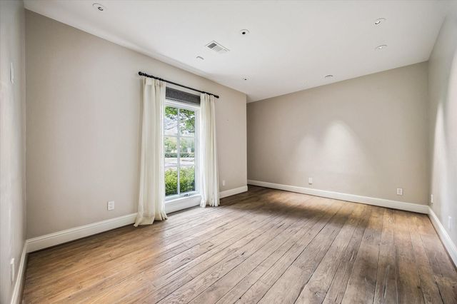 1 Gage Court, Houston, TX 77024