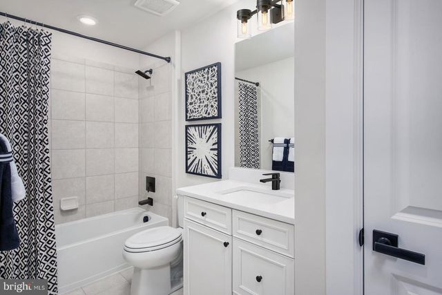 500 JAMES CLOUD CIR, Glen Mills, PA 19342