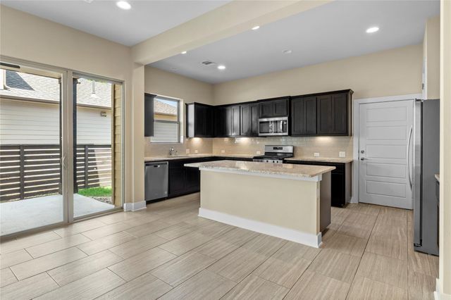 1709 Lawrence ST 5, Austin, TX 78741