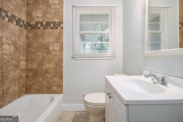 1686 Derrill Drive, Decatur, GA 30032