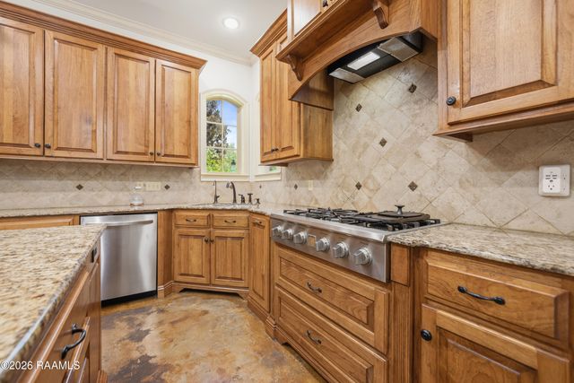104 Daybreak Drive, Sunset, LA 70584