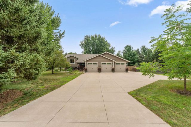 947 Sherman Road, Hudson, WI 54016