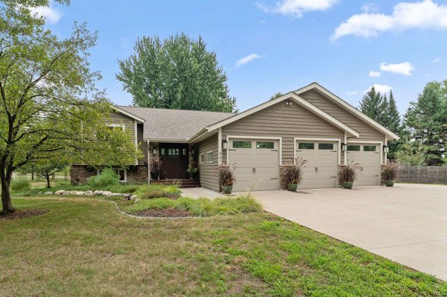 947 Sherman Road, Hudson, WI 54016