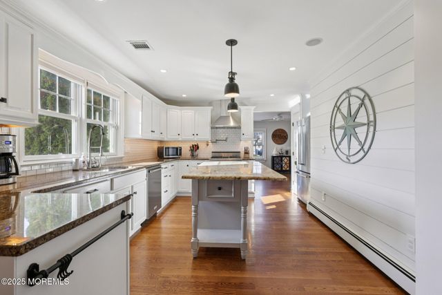 1412 Bay Plaza, Wall, NJ 07719