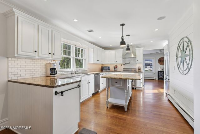 1412 Bay Plaza, Wall, NJ 07719