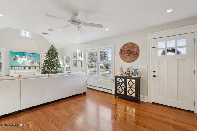 1412 Bay Plaza, Wall, NJ 07719