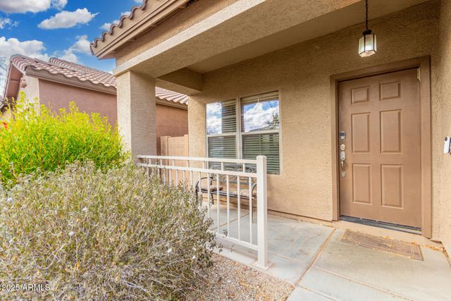 32 W DESERT VISTA Trail, San Tan Valley, AZ 85143