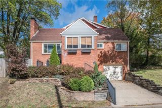 2704 Mackinaw Ave, Beechview, PA 15216