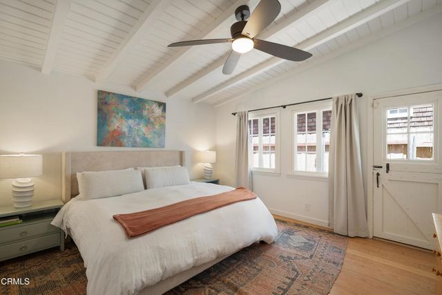 4904 Hampton Road, La Canada Flintridge, CA 91011