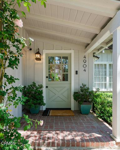 4904 Hampton Road, La Canada Flintridge, CA 91011