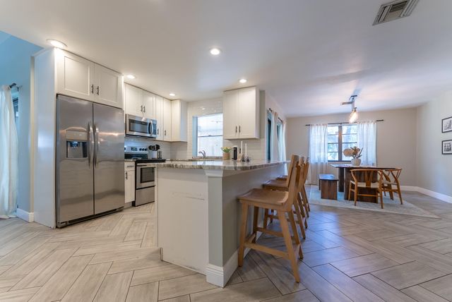 548 NW 45th Drive, Delray Beach, FL 33445