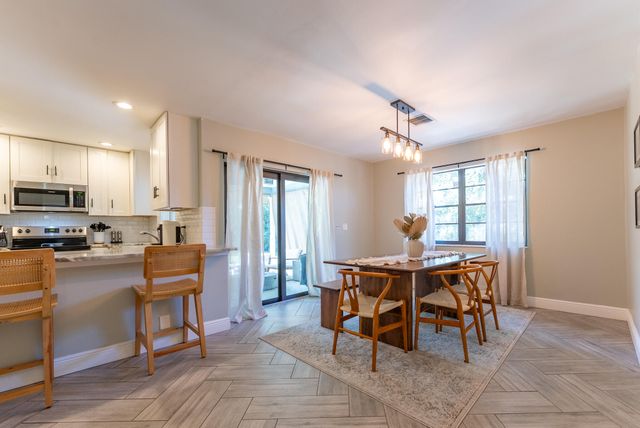 548 NW 45th Drive, Delray Beach, FL 33445