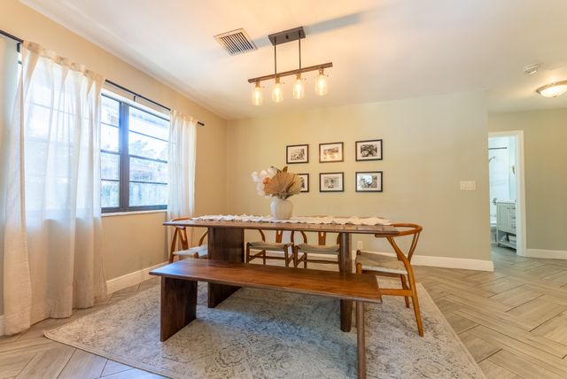 548 NW 45th Drive, Delray Beach, FL 33445