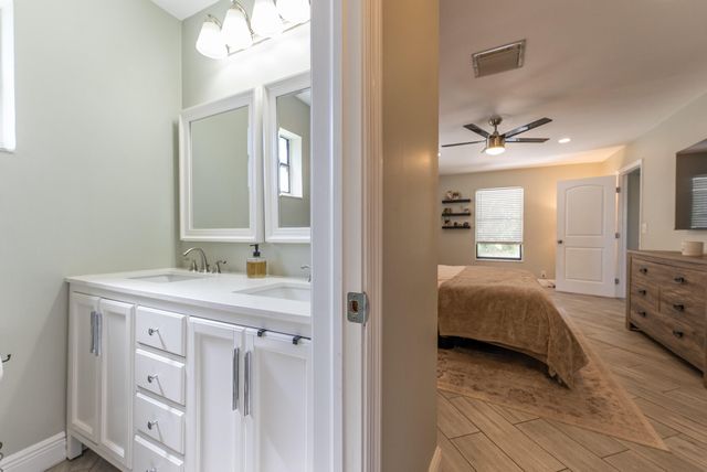 548 NW 45th Drive, Delray Beach, FL 33445