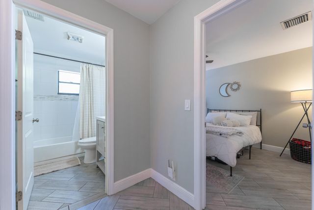 548 NW 45th Drive, Delray Beach, FL 33445