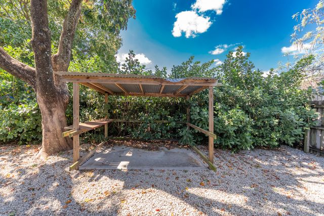 548 NW 45th Drive, Delray Beach, FL 33445