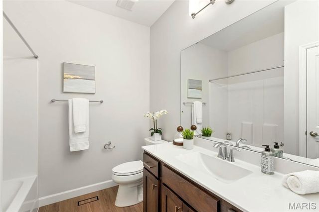 1 TBB Arlington II @ Wyndemere Addition, St Louis, MO 63131