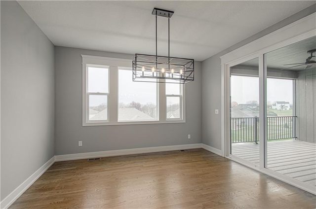 2316 Larkspur Lane, Kearney, MO 64060