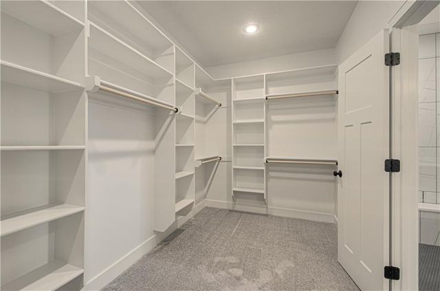 2316 Larkspur Lane, Kearney, MO 64060