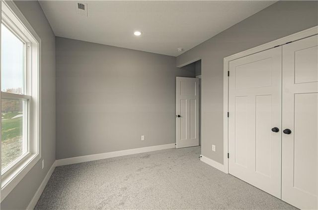 2316 Larkspur Lane, Kearney, MO 64060