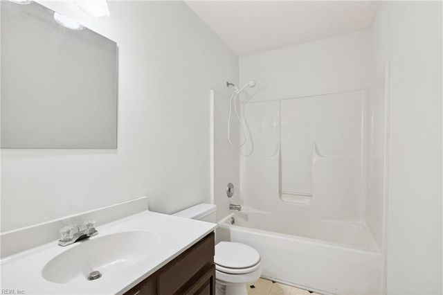 6478 Pocahontas LN, Hayes, VA 23072