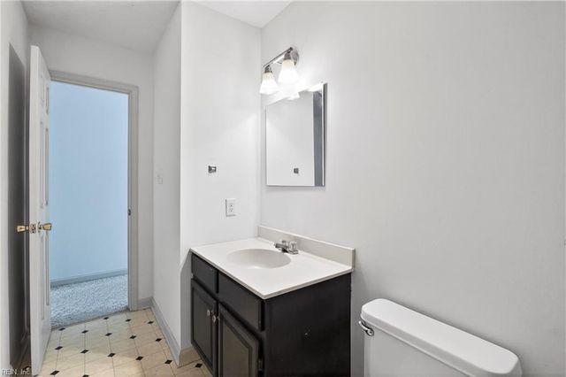 6478 Pocahontas LN, Hayes, VA 23072