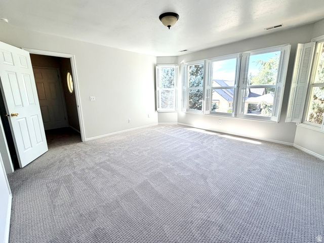 910 WOODLAND HILLS CIR, Bountiful, UT 84010