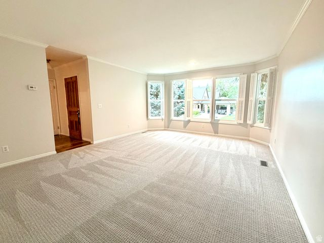 910 WOODLAND HILLS CIR, Bountiful, UT 84010