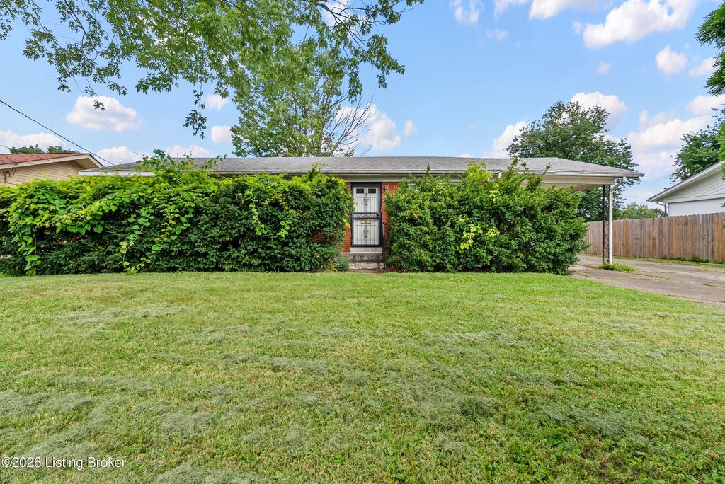 8301 Latania Dr, Louisville, KY 40258