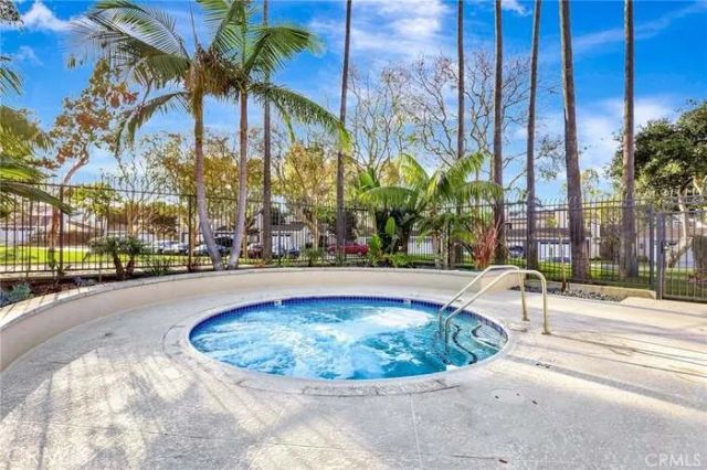19742 Oceanaire Circle, Huntington Beach, CA 92648