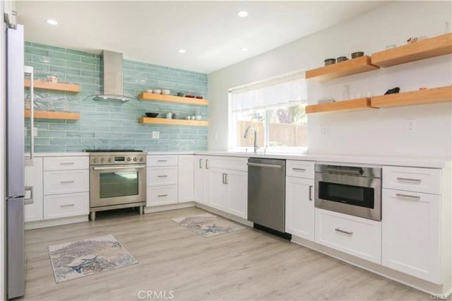 19742 Oceanaire Circle, Huntington Beach, CA 92648