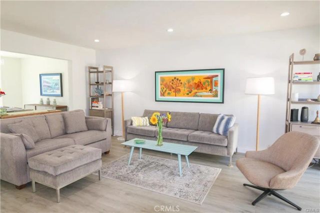 19742 Oceanaire Circle, Huntington Beach, CA 92648