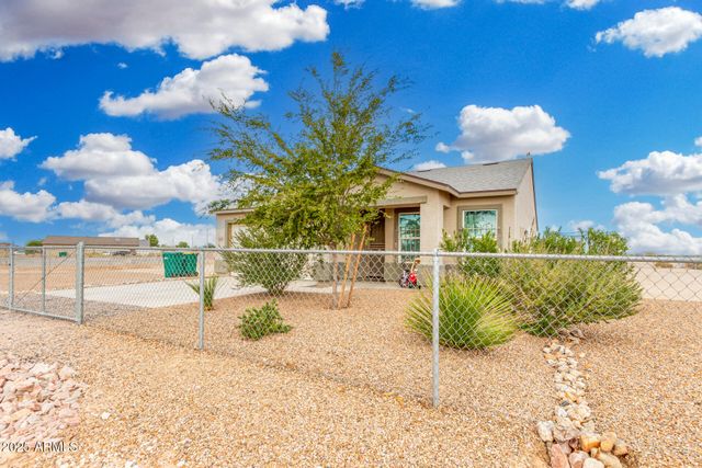 3635 N BANDELIER Drive, Eloy, AZ 85131