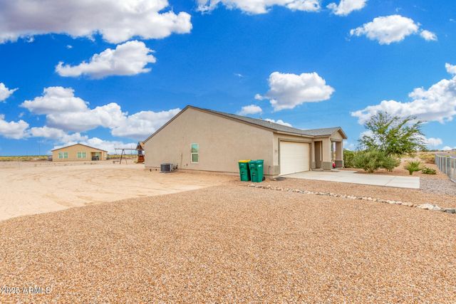3635 N BANDELIER Drive, Eloy, AZ 85131