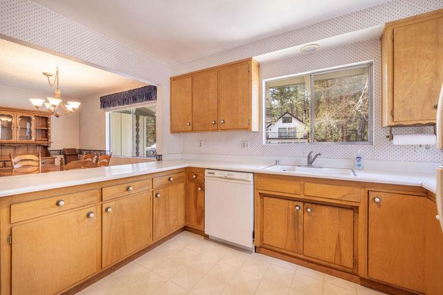 41726 Comstock Lane, Big Bear, CA 92315