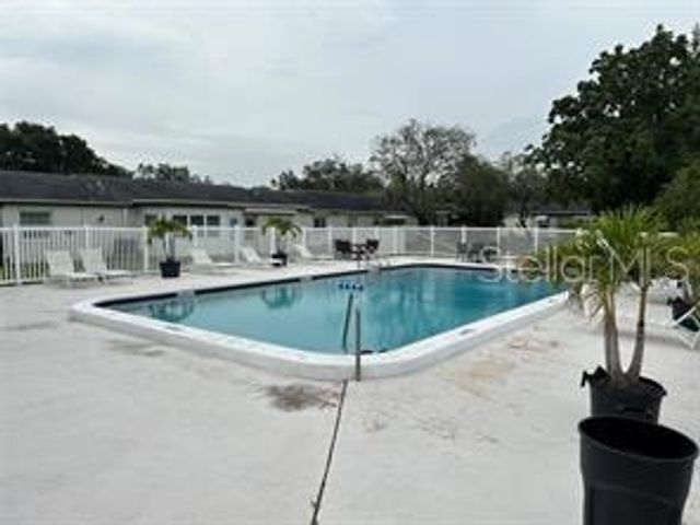 8365 10TH WAY N, St Petersburg, FL 33702