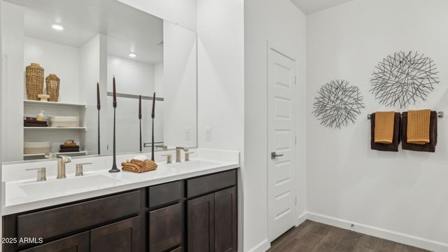 12569 W CHASE Lane, Avondale, AZ 85323