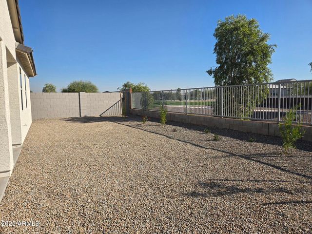 12569 W CHASE Lane, Avondale, AZ 85323