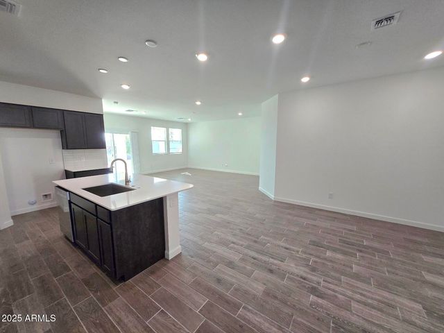 12569 W CHASE Lane, Avondale, AZ 85323