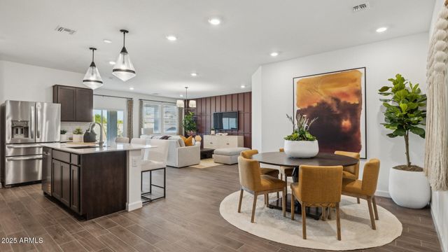 12569 W CHASE Lane, Avondale, AZ 85323