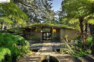 2871 Morley Dr, Oakland, CA 94611