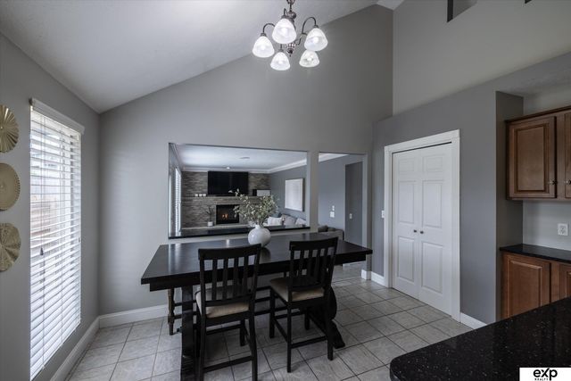 8442 Craig Avenue, Omaha, NE 68122