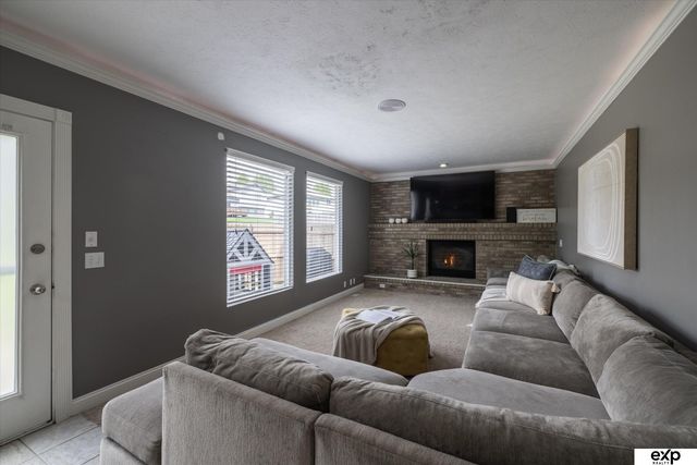 8442 Craig Avenue, Omaha, NE 68122